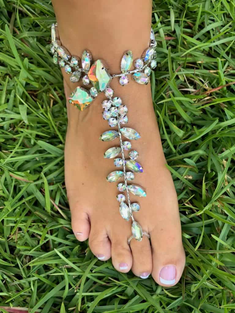Traci Lynn Jewelry – Happy Feet – Review